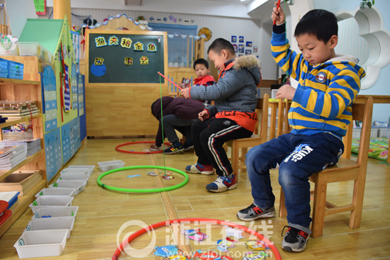 有学校将雾霾天如何上体育课作为课题