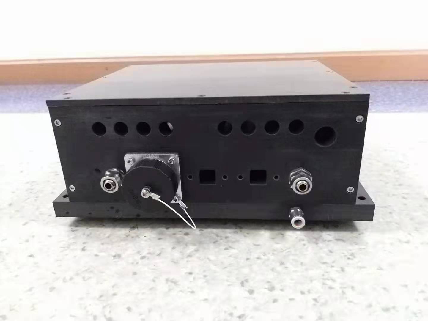 武漢中旗光電TLT -SFP25系列SFP光模塊高低溫測試盒，老化測試