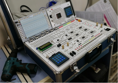 TDS-8A型数字系统综合实验平台