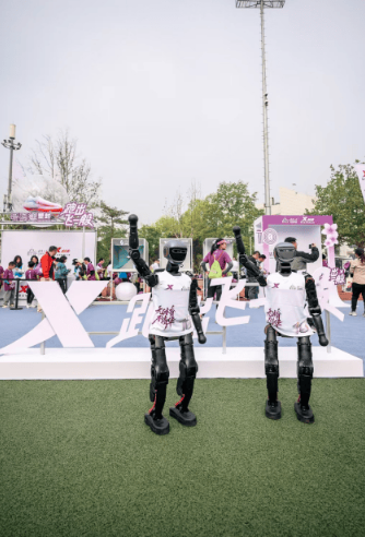 十载逐梦清华园,青春领跑新征程 ——2025清华大学校园马拉松圆满落幕