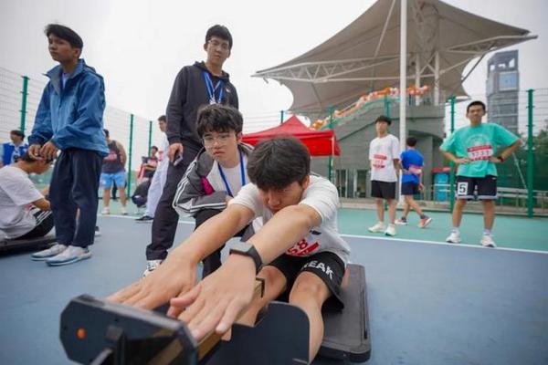 北京工商大學舉行2024年新生運動會暨首屆教職工運動嘉年華