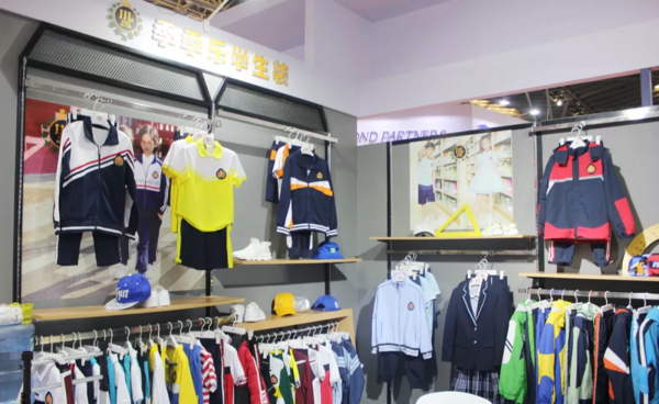 熱點|上海國際校服展：智能校服燃點爆棚，好評如潮