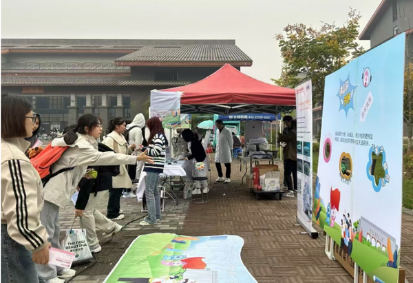 西安高新醫院·微創全飛秒科普進校園-西安建筑科技大學站圓滿舉辦