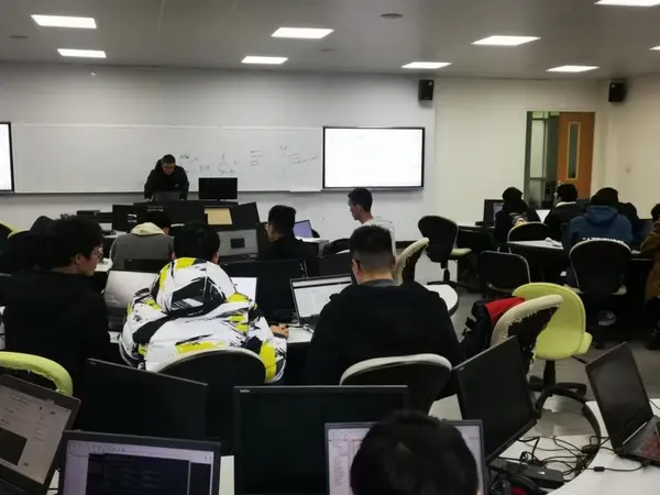 中移物聯網聚焦產教融合 助力大學畢業生高質量就業