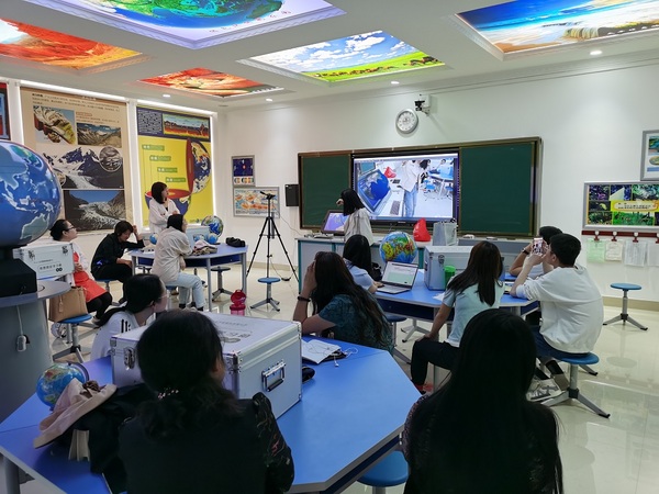 中教啟星為土默特左旗地理教育信息化再添磚加瓦