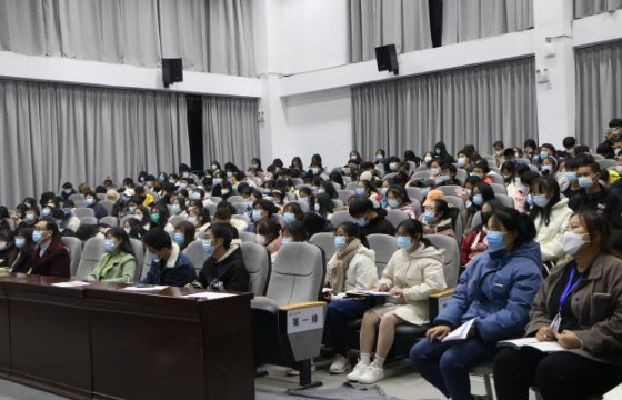 景德鎮學院舉辦學生記者和通訊員培訓班