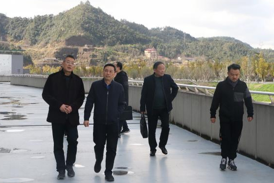 景德鎮學院校長陳運平深入校外中心等部門調研指導工作