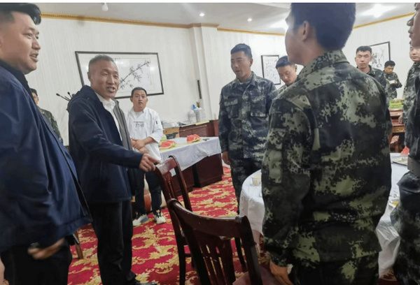 甘肅民族師范學院副校長牛永有深入學生食堂檢查軍訓期間餐飲保障工作