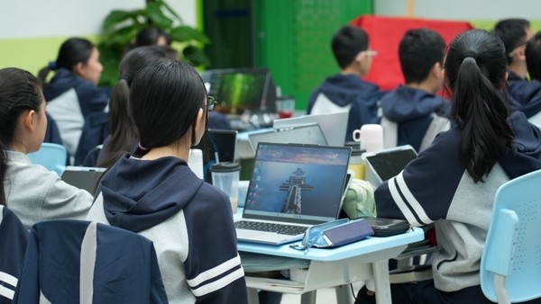 联想发布人工智能通识课解决方案，全面助力中小学人工智能教育普及