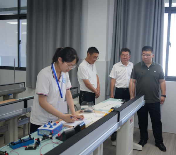 江蘇省中小學生實驗能力大賽泰州分區賽圓滿落幕