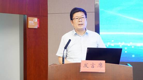 揚州市教育局召開省名師空中課堂及市智慧教育平臺應用交流研討會