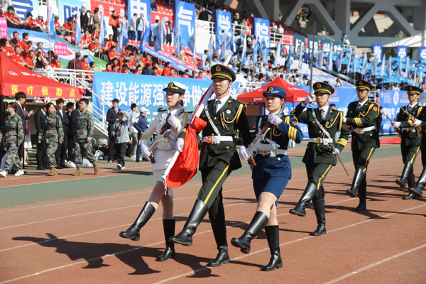 卓越尖兵 青春担当 领跑未来 哈工大第59届田径运动会举行