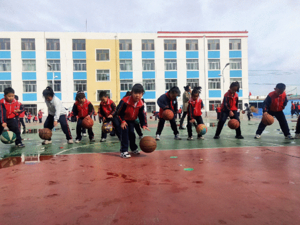 在達拉特旗，校園體育的打開方式是這樣的……