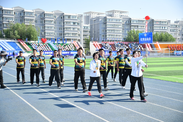 哈爾濱工程大學第47屆田徑運動會舉行