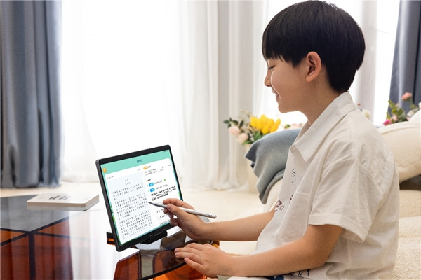 護眼、大屏和AI？標準太多，學習機到底該怎么選？