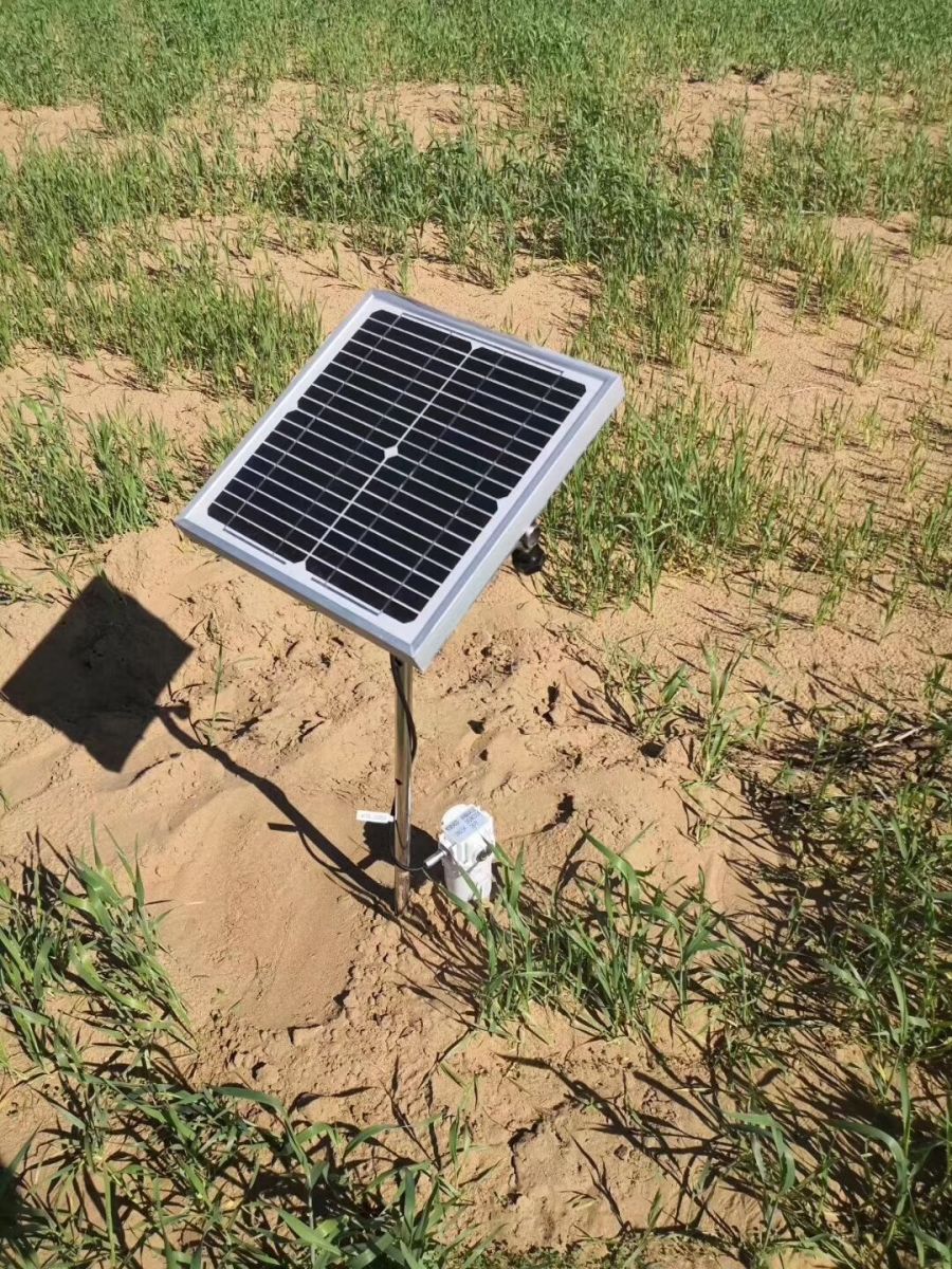 农业管式墒情监测仪+导管式土壤温湿度传感器+4层管式土壤水分监测站